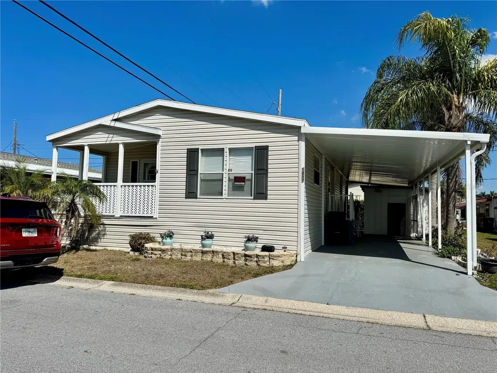 1007 50th Avenue W Bradenton FL 34207