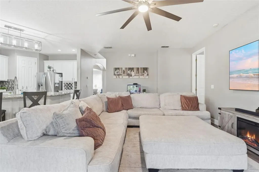 119 Elissar Drive Debary FL 32713