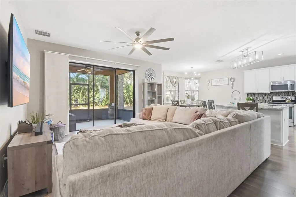 119 Elissar Drive Debary FL 32713