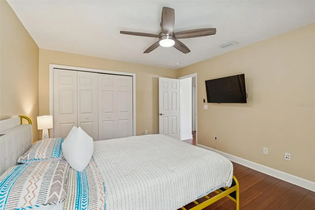1302 Steeple Hill Court Brandon FL 33511