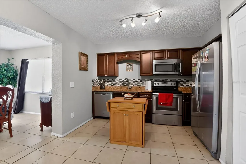 365 W Lansdowne Avenue Orange City FL 32763