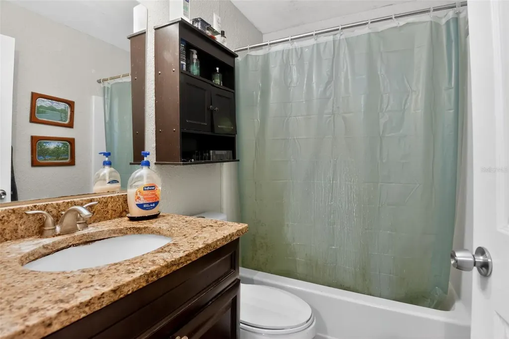 365 W Lansdowne Avenue Orange City FL 32763