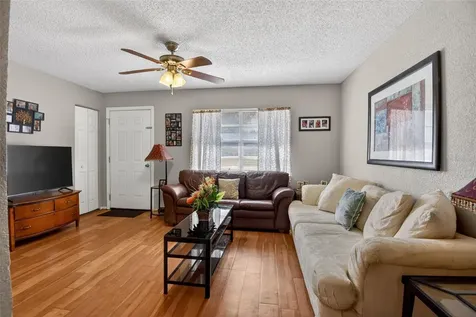 365 W Lansdowne Avenue Orange City FL 32763