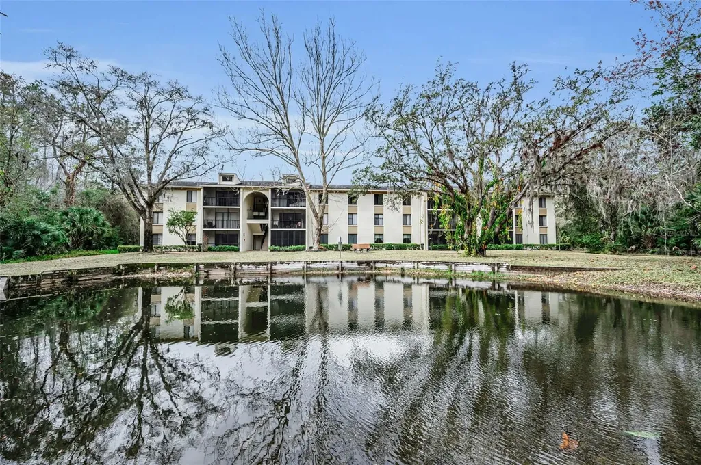 3232 Lake Pine Way E Tarpon Springs FL 34688