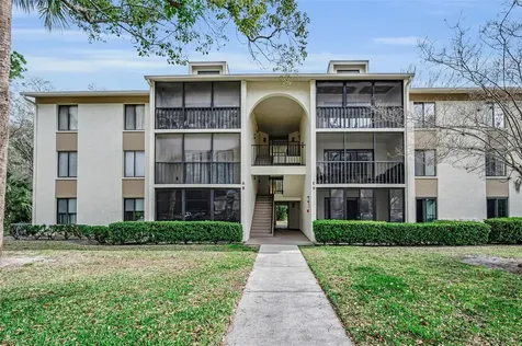 3232 Lake Pine Way E Tarpon Springs FL 34688