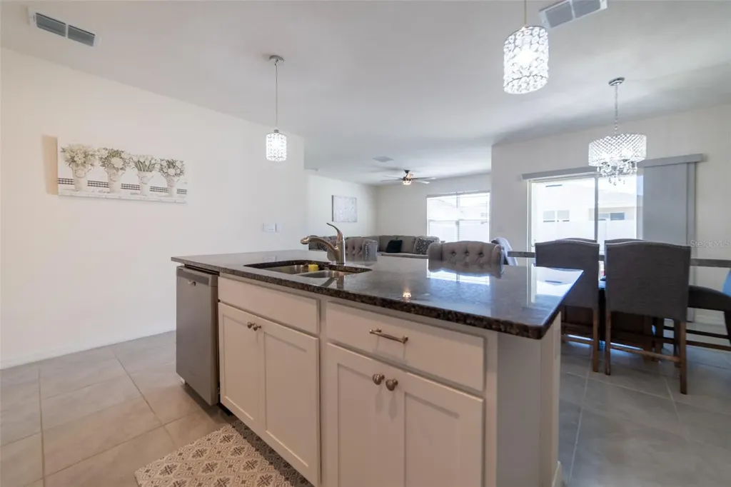 2684 Magnolia Avenue Davenport FL 33837