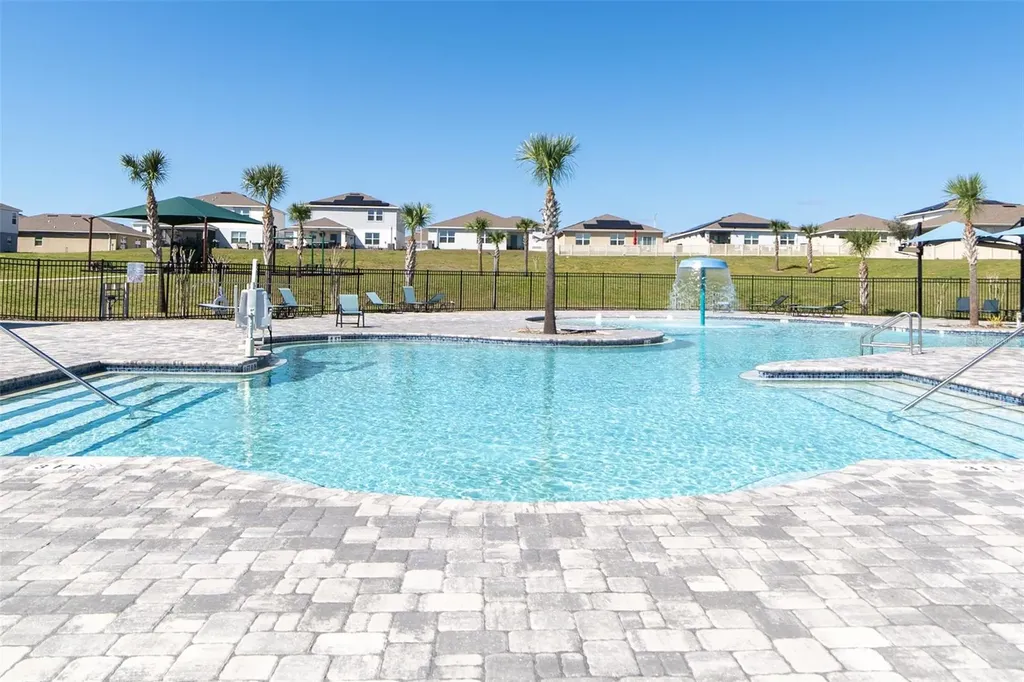 2684 Magnolia Avenue Davenport FL 33837