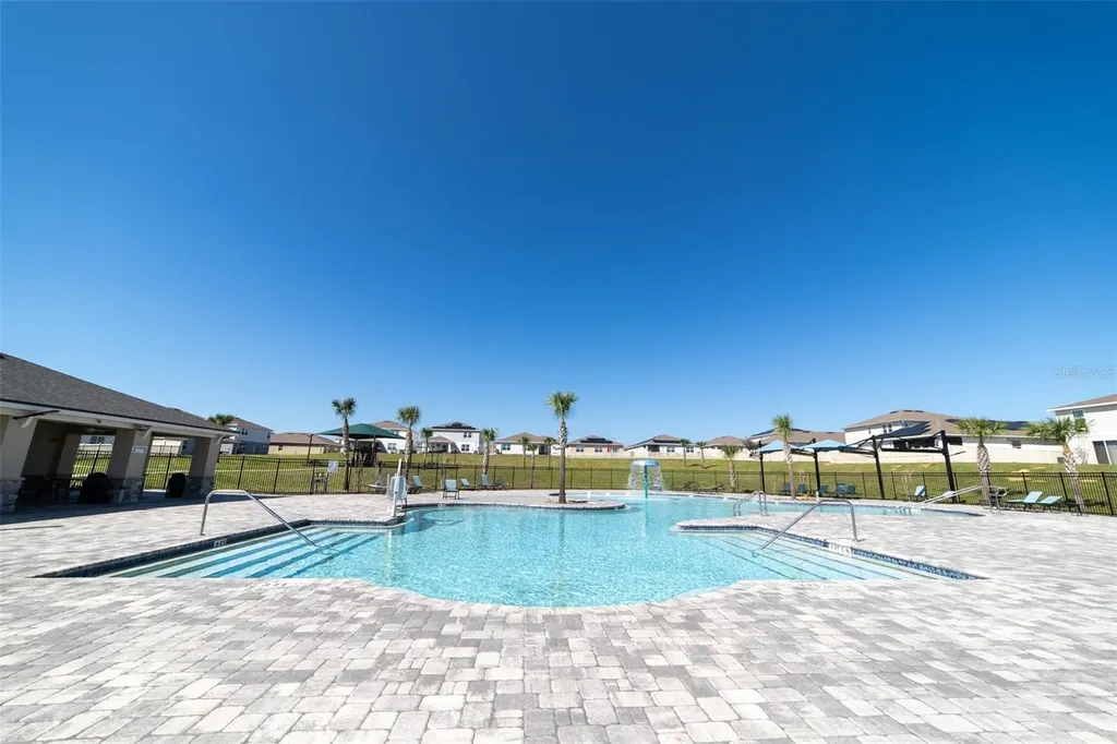 2684 Magnolia Avenue Davenport FL 33837