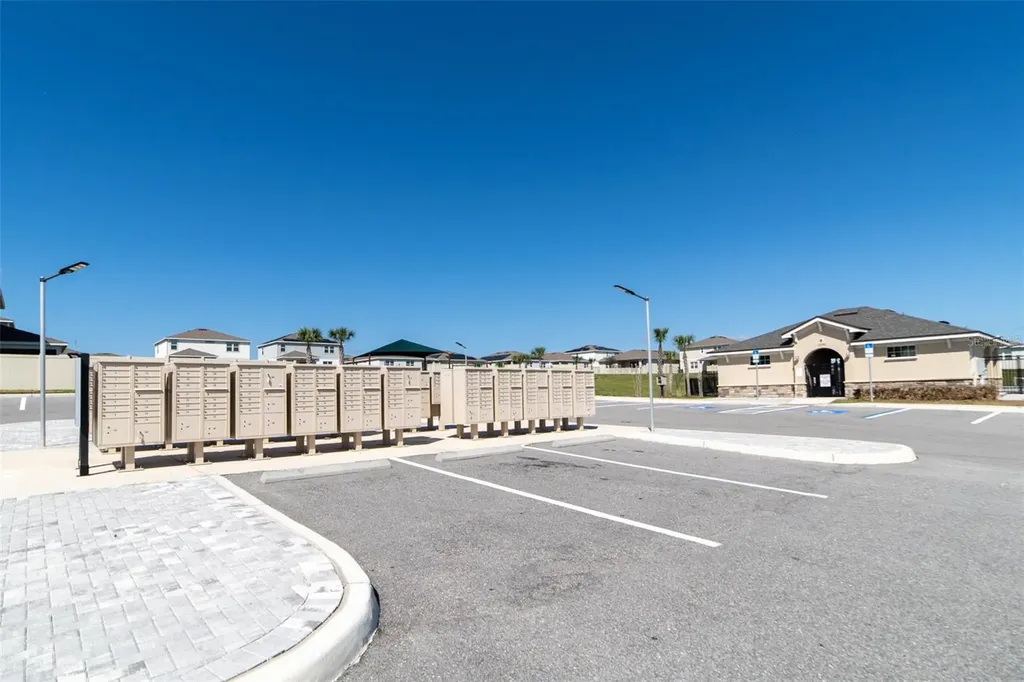 2684 Magnolia Avenue Davenport FL 33837
