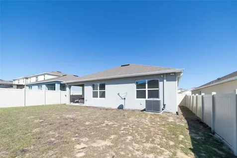 2684 Magnolia Avenue Davenport FL 33837
