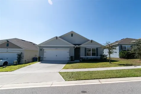 2684 Magnolia Avenue Davenport FL 33837