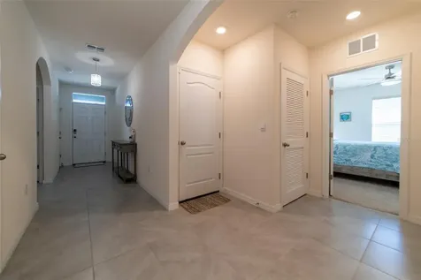 2684 Magnolia Avenue Davenport FL 33837