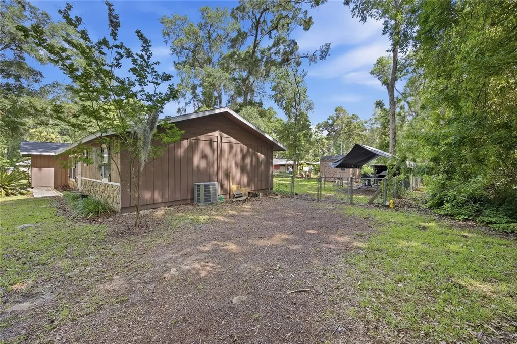 4300 NE 132nd Place Anthony FL 32617