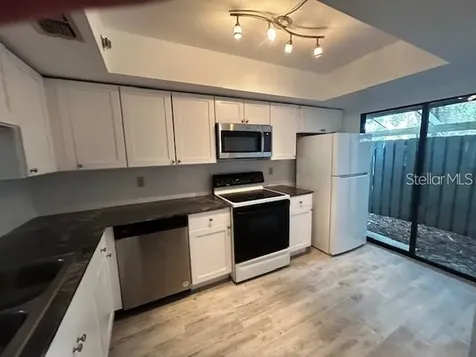 5647 Summer Side Lane Sarasota FL 34231