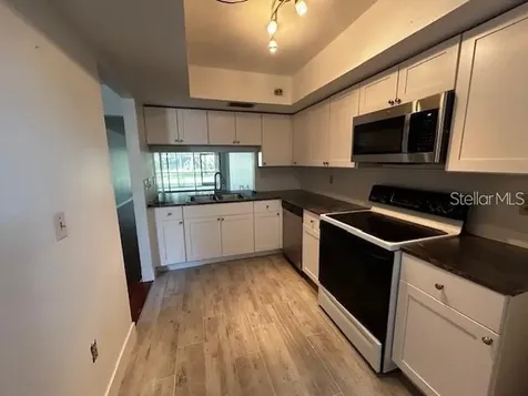 5647 Summer Side Lane Sarasota FL 34231