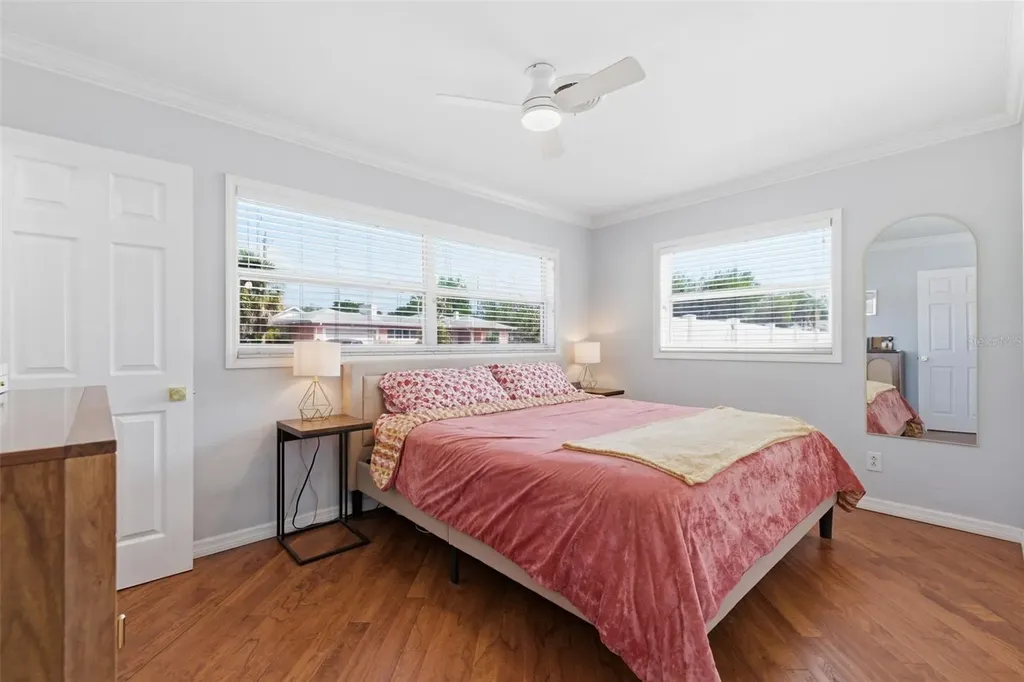 4415 7th Street S St Petersburg FL 33705