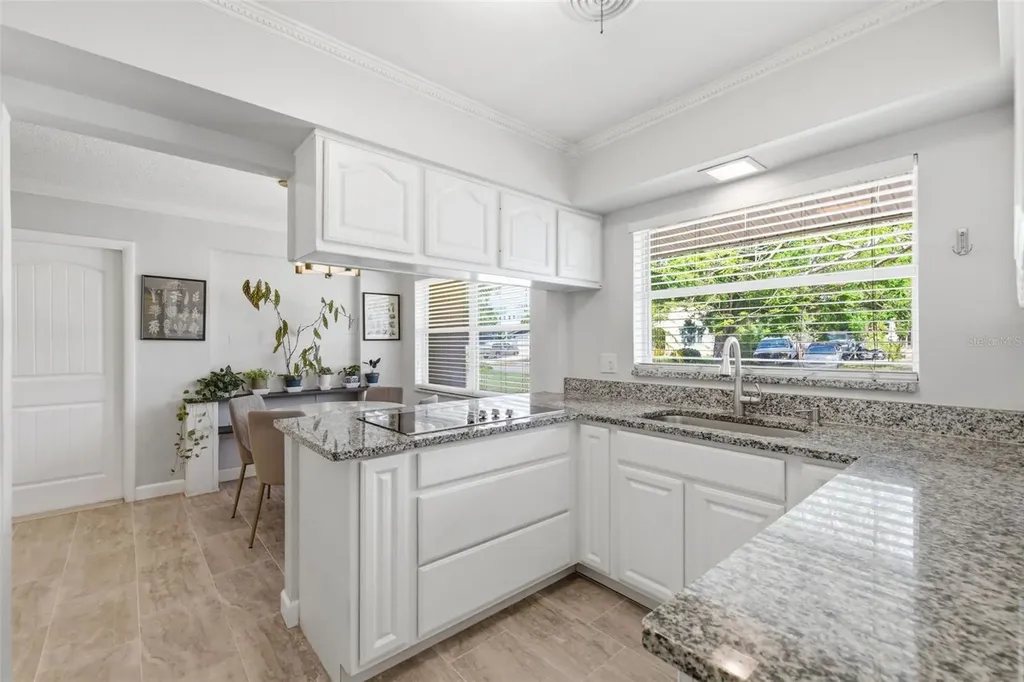 4415 7th Street S St Petersburg FL 33705