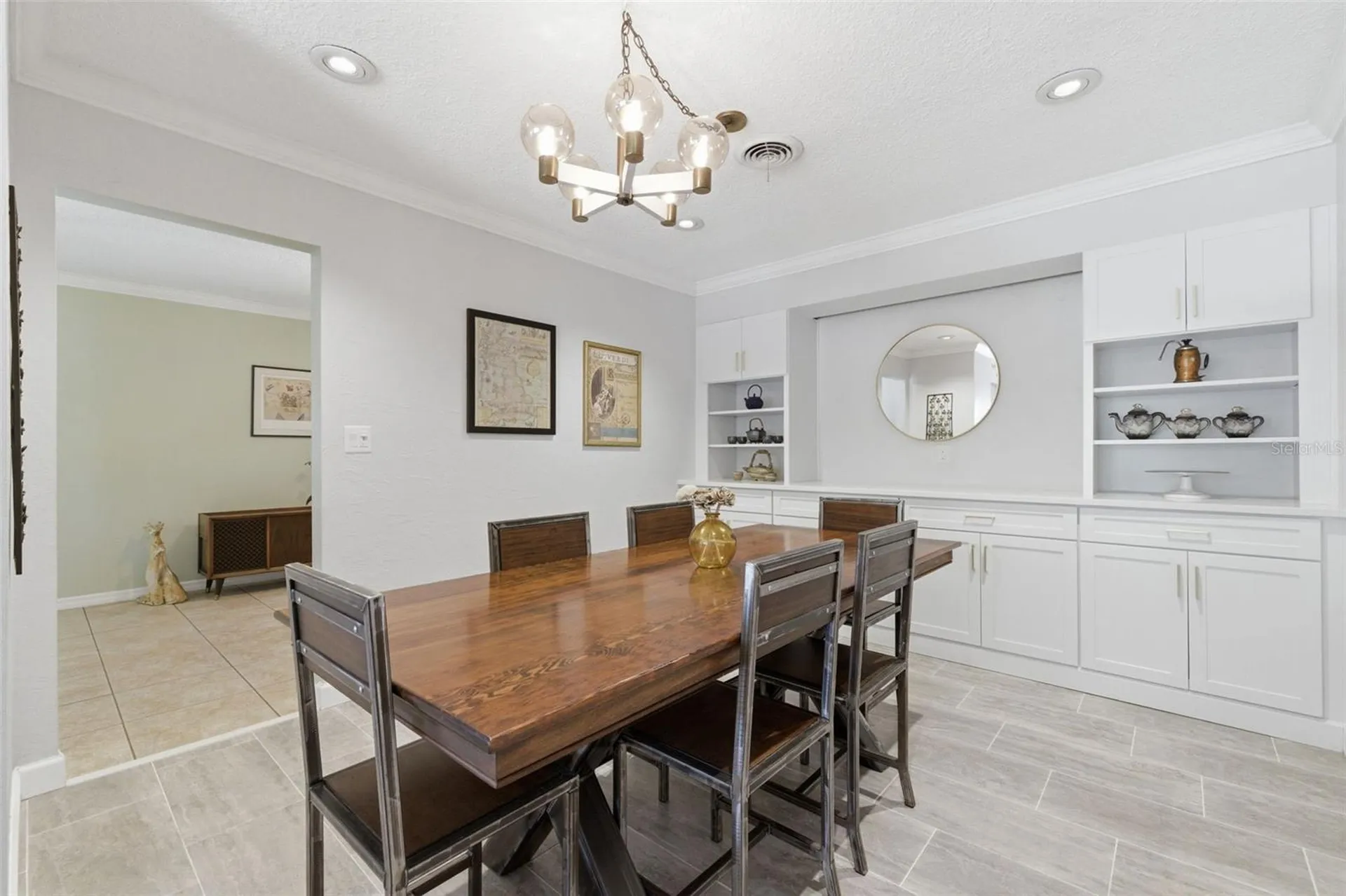 4415 7th Street S St Petersburg FL 33705