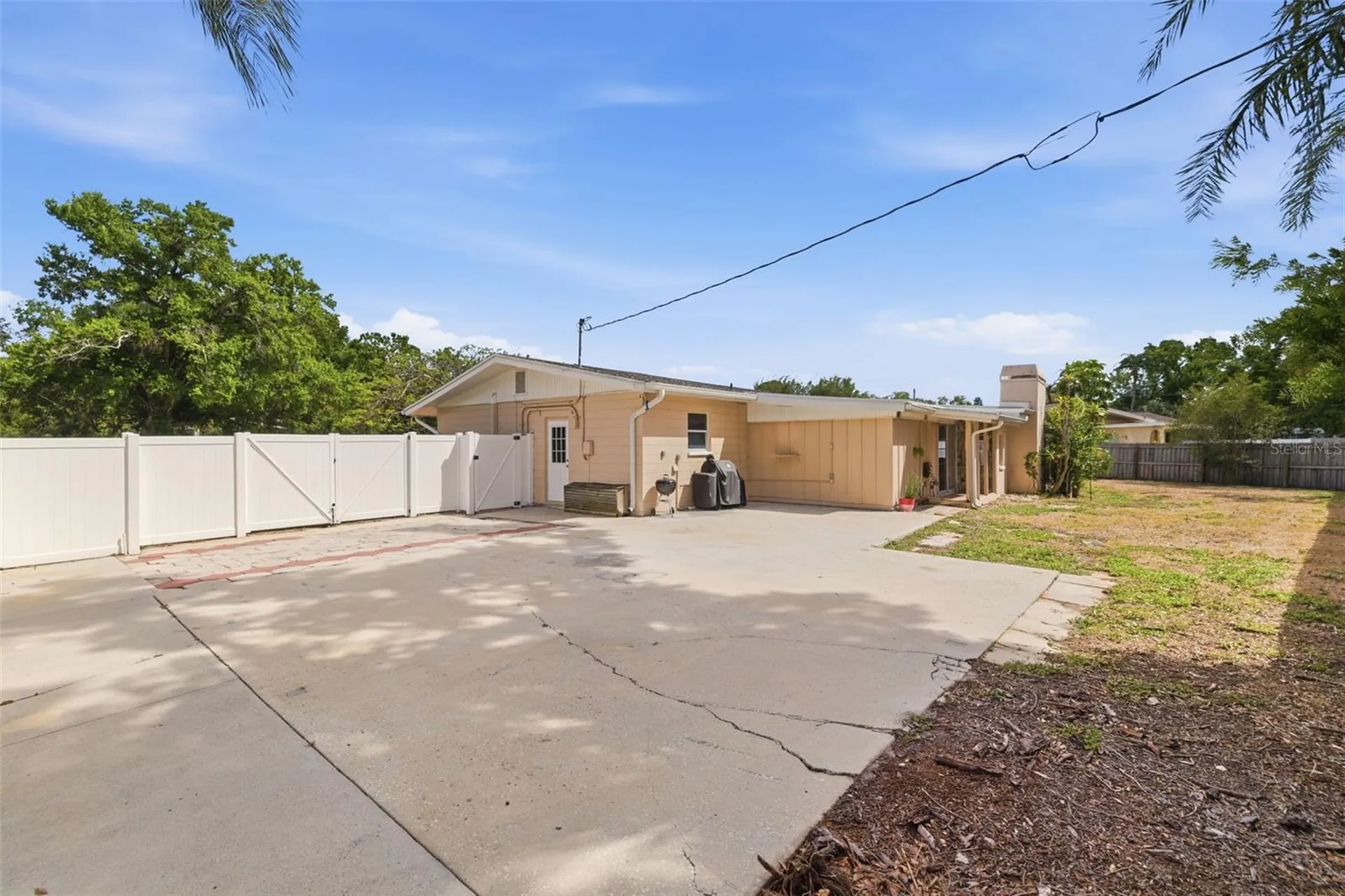 4415 7th Street S St Petersburg FL 33705