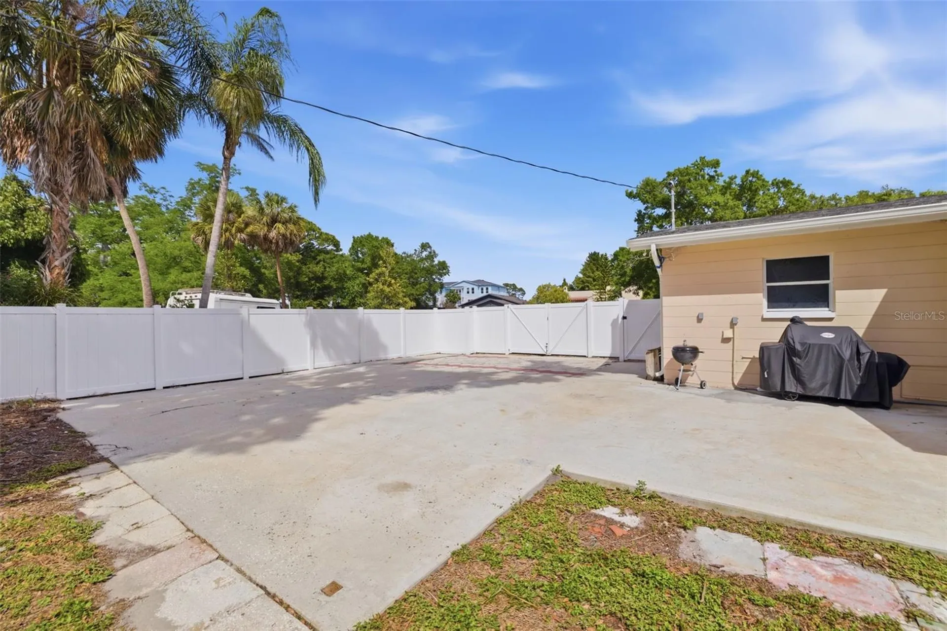 4415 7th Street S St Petersburg FL 33705