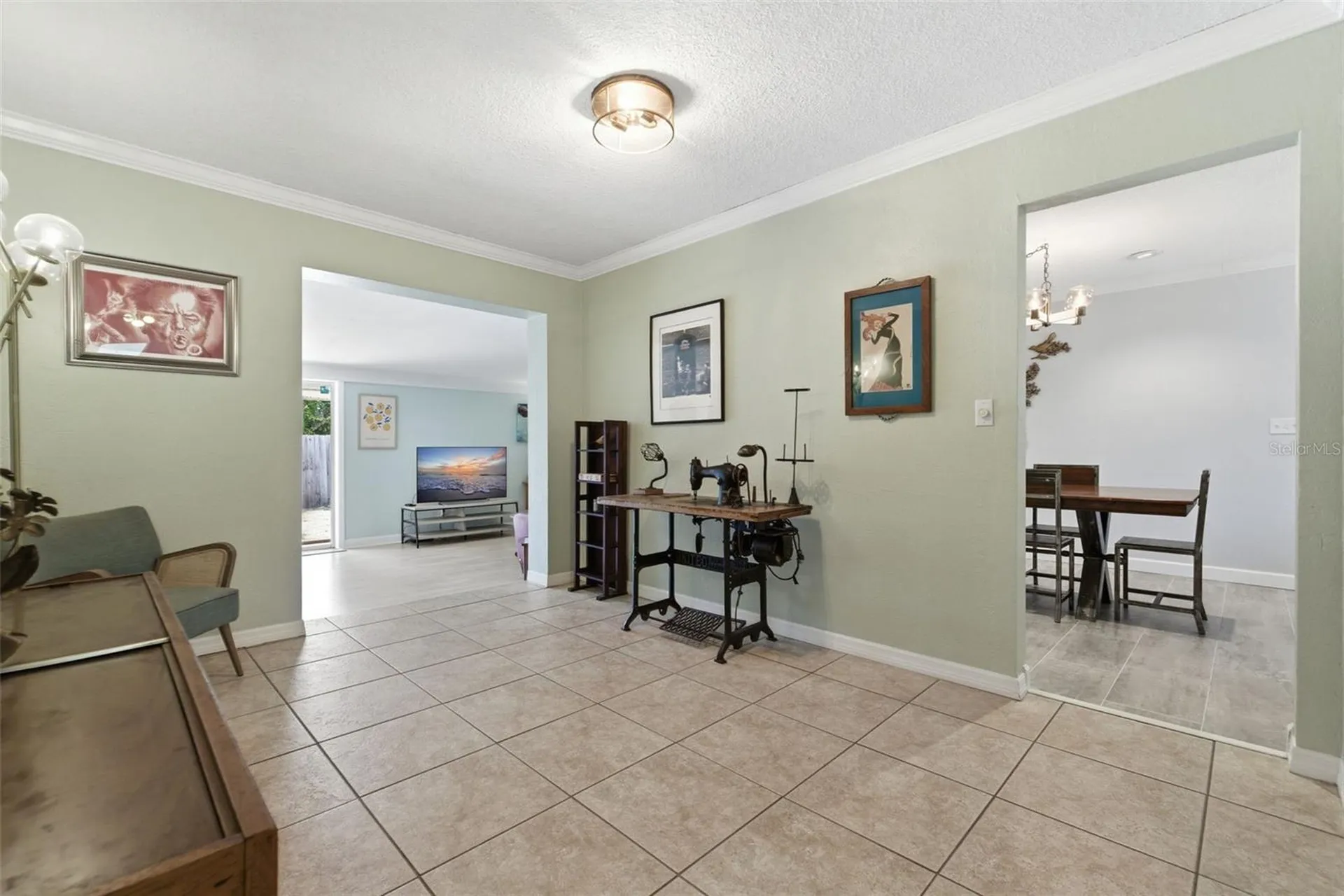 4415 7th Street S St Petersburg FL 33705