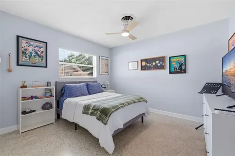 4415 7th Street S St Petersburg FL 33705