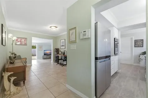 4415 7th Street S St Petersburg FL 33705