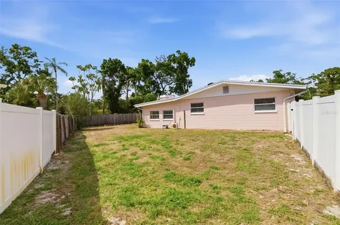 4415 7th Street S St Petersburg FL 33705