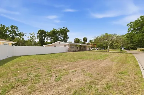 4415 7th Street S St Petersburg FL 33705