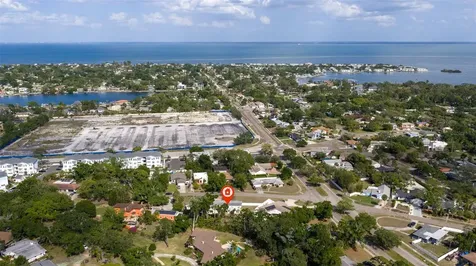 4415 7th Street S St Petersburg FL 33705