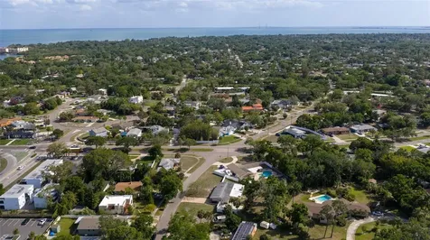 4415 7th Street S St Petersburg FL 33705