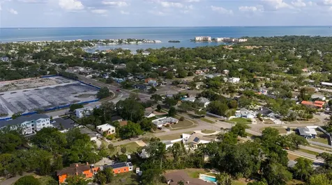 4415 7th Street S St Petersburg FL 33705