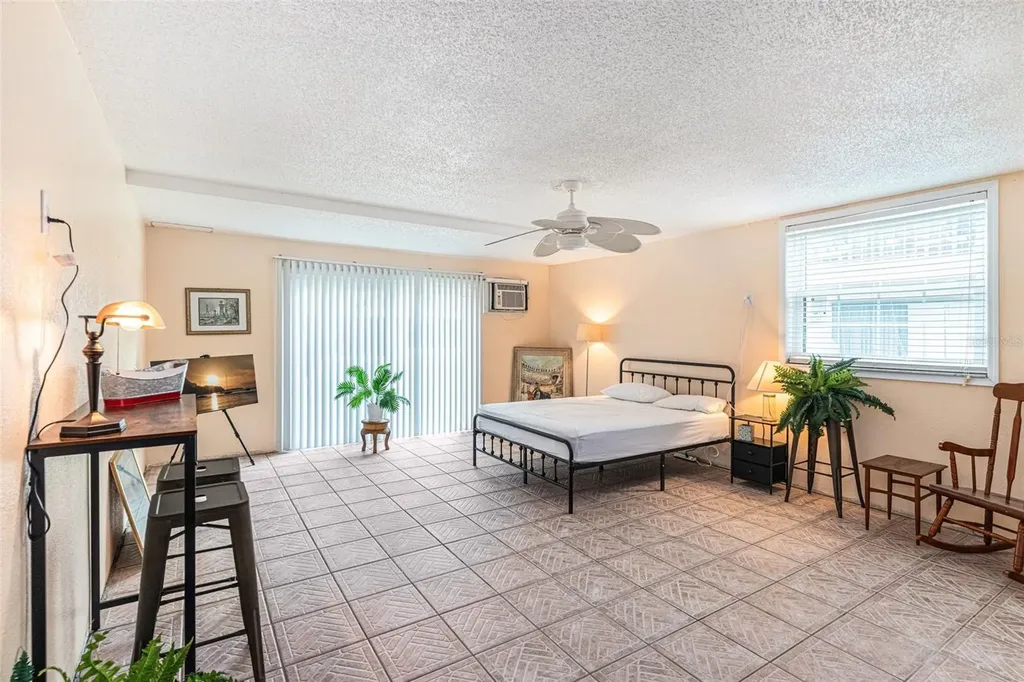 12465 2nd Street E Treasure Island FL 33706
