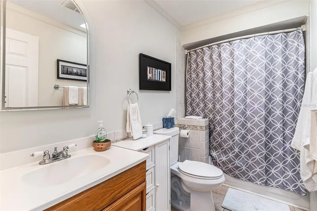 12465 2nd Street E Treasure Island FL 33706