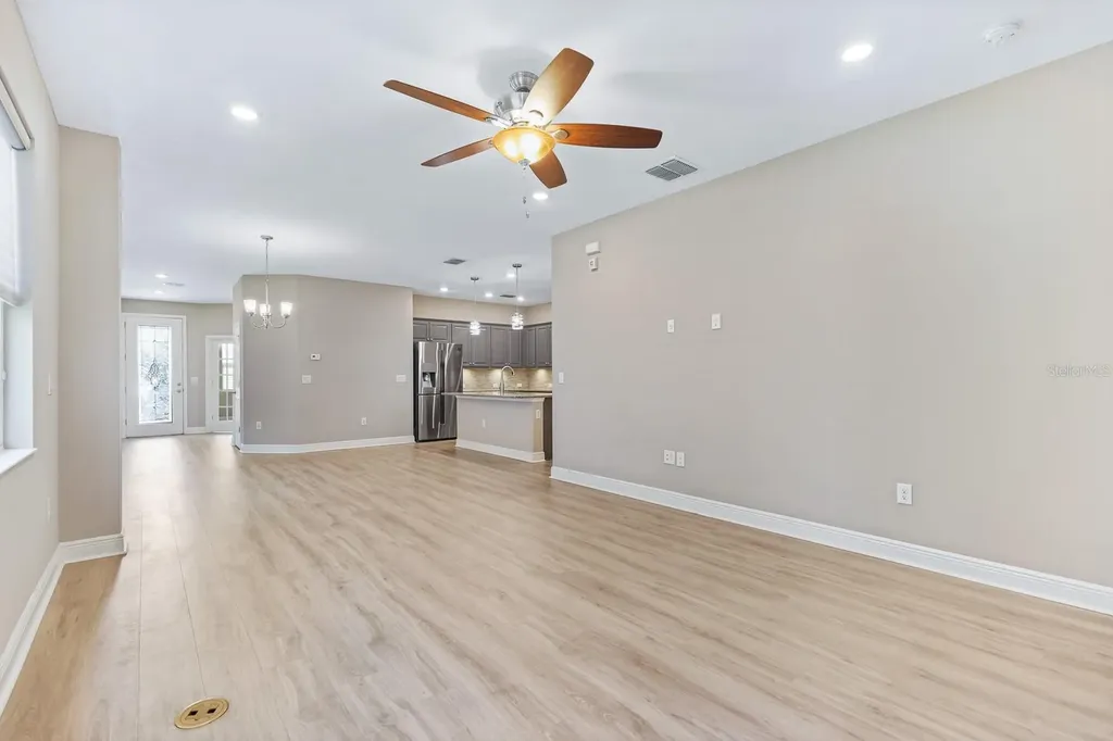 13892 Kingfisher Glen Drive Lithia FL 33547