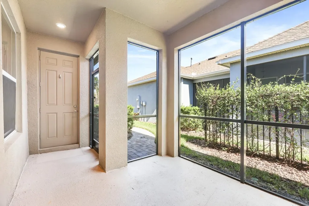 13892 Kingfisher Glen Drive Lithia FL 33547