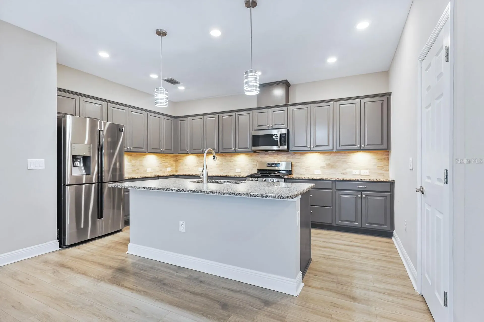 13892 Kingfisher Glen Drive Lithia FL 33547