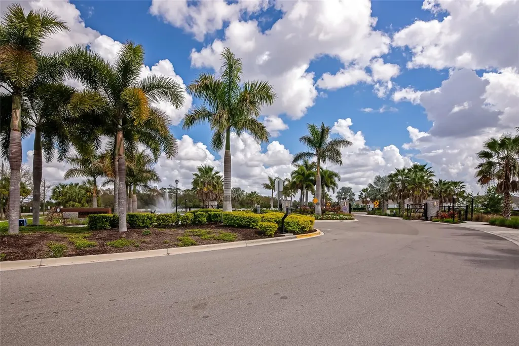 627 160th Street E Bradenton FL 34212