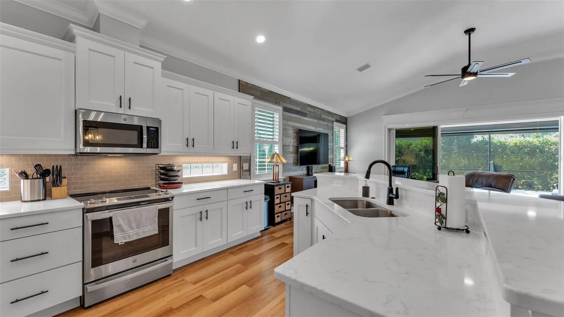 7766 Lake James Boulevard Lakeland FL 33810