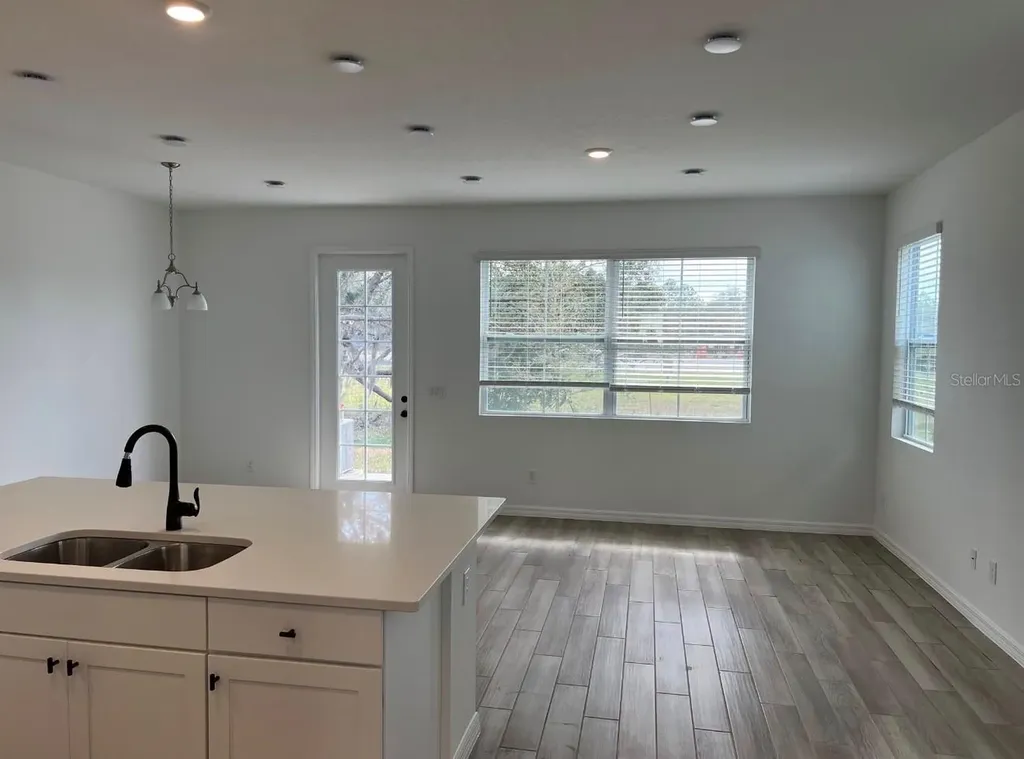 815 Longboat Drive Davenport FL 33896