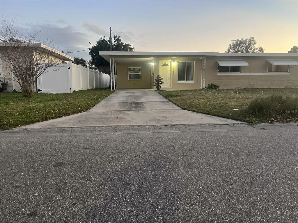 2495 Baywood Drive E Dunedin FL 34698