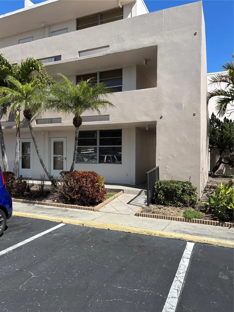 7405 Bay Island Drive S South Pasadena FL 33707