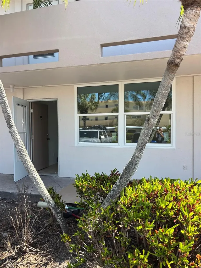 7405 Bay Island Drive S South Pasadena FL 33707