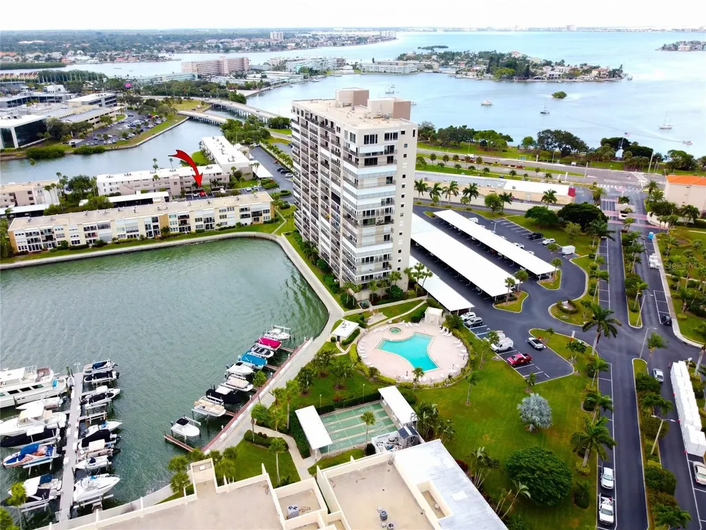 7405 Bay Island Drive S South Pasadena FL 33707