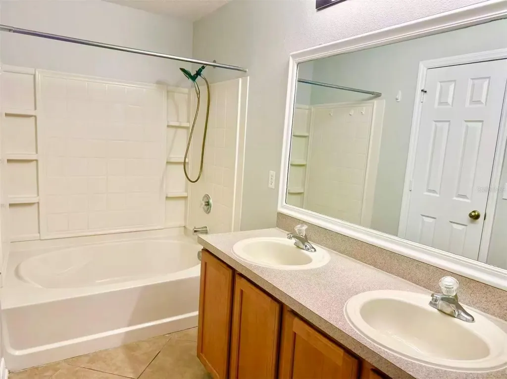 736 Bristol Forest Way Orlando FL 32828