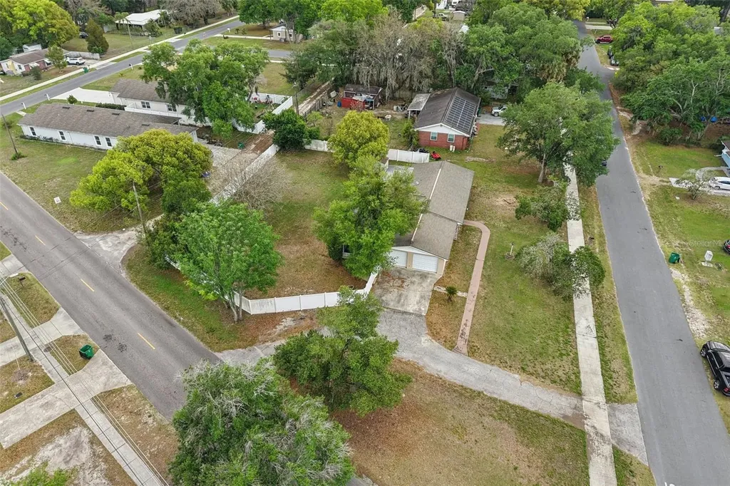 5942 13th Street Zephyrhills FL 33542