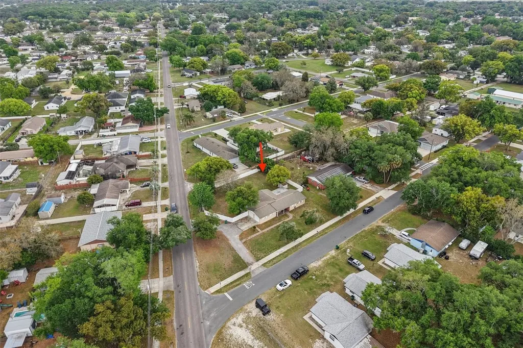 5942 13th Street Zephyrhills FL 33542