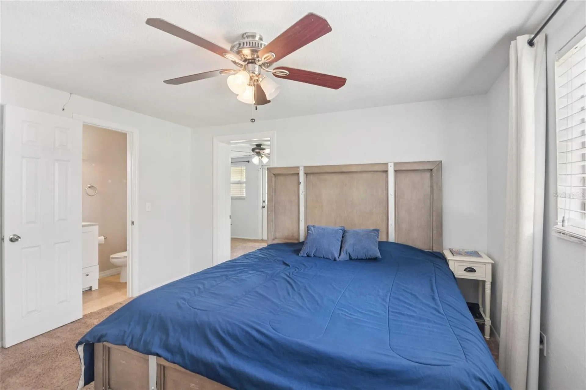 5942 13th Street Zephyrhills FL 33542