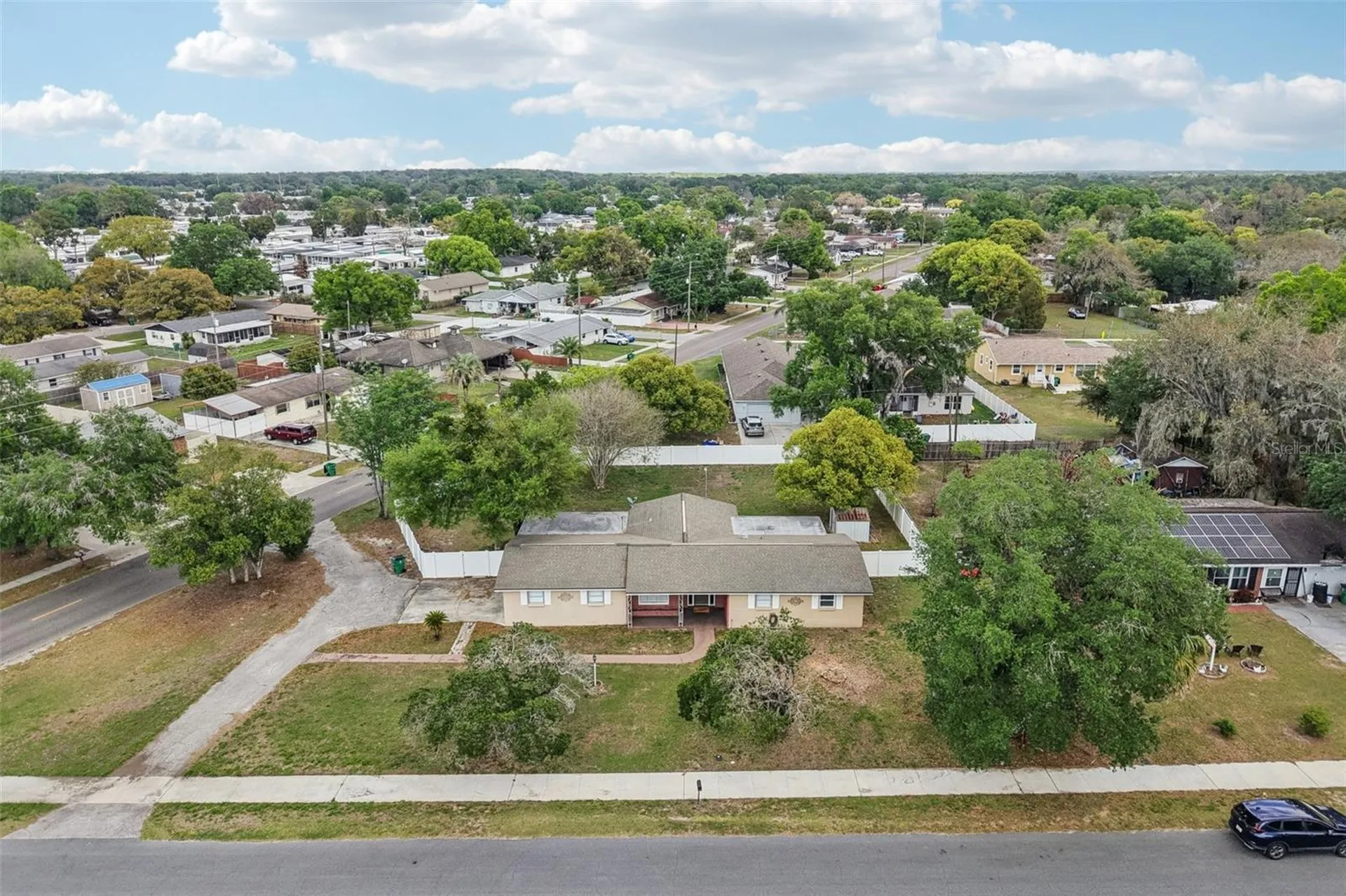 5942 13th Street Zephyrhills FL 33542