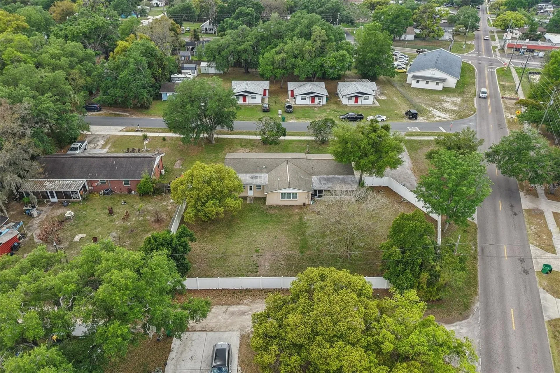 5942 13th Street Zephyrhills FL 33542